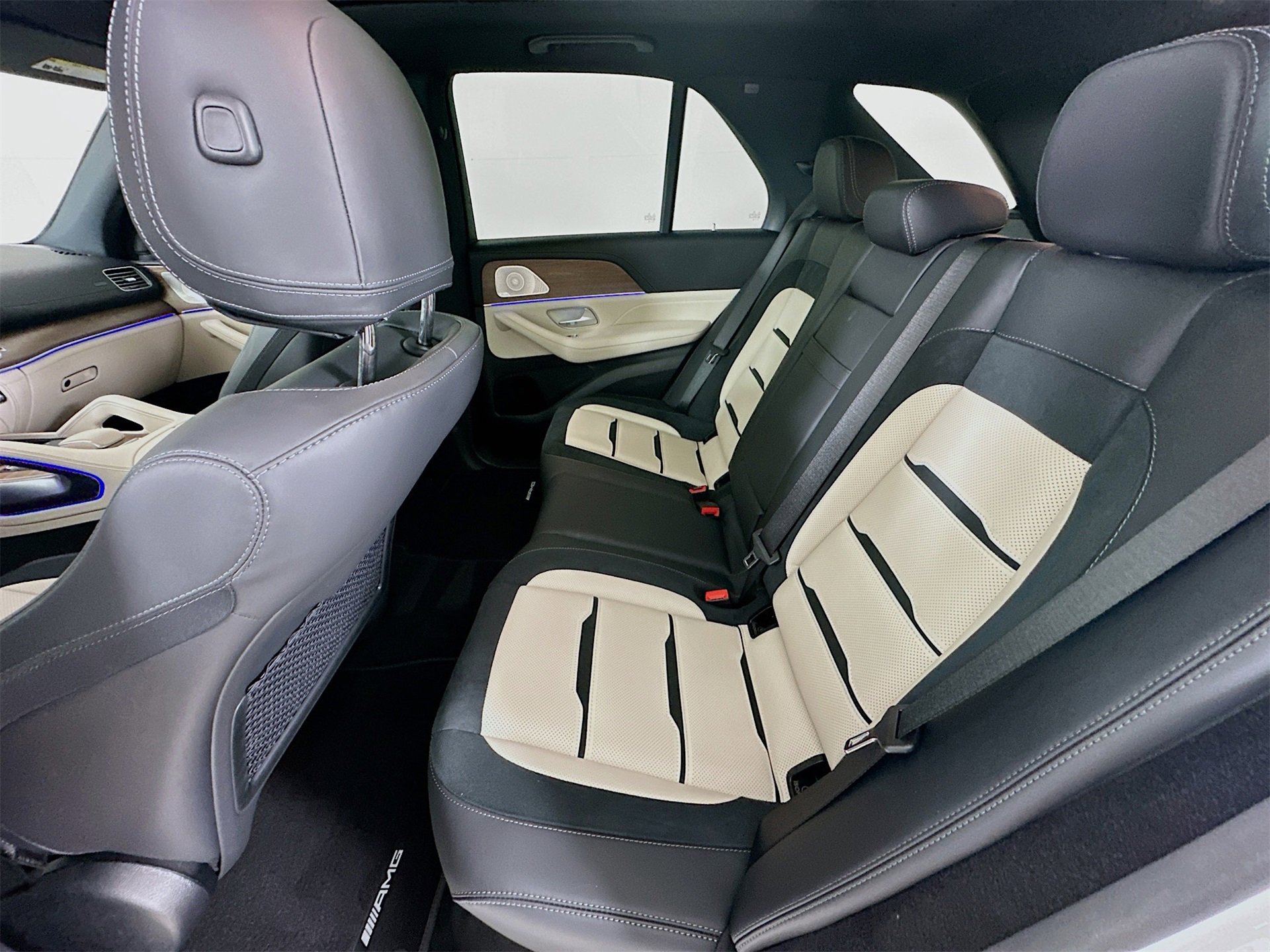 Certified 2025 Mercedes-Benz GLE 53 AMG 4MATIC image 27