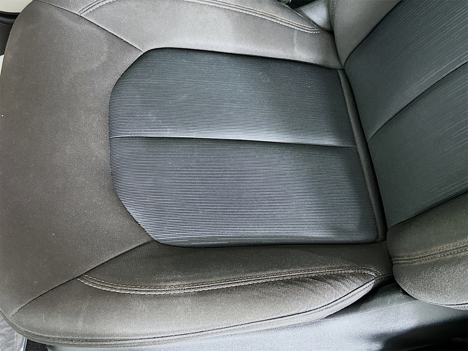 Used 2020 Chrysler Pacifica Touring image 18