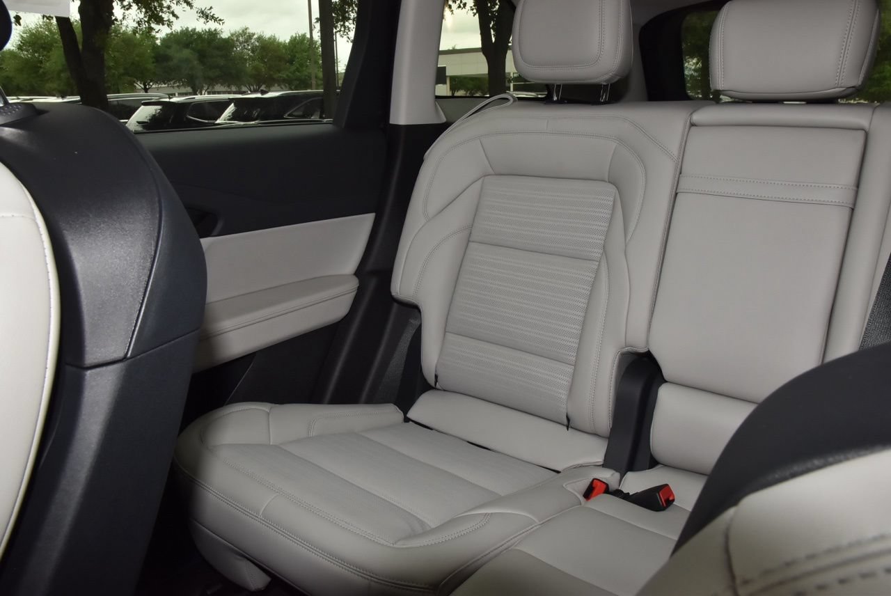 New 2026 Lincoln Nautilus Reserve AWD/4WD image 26
