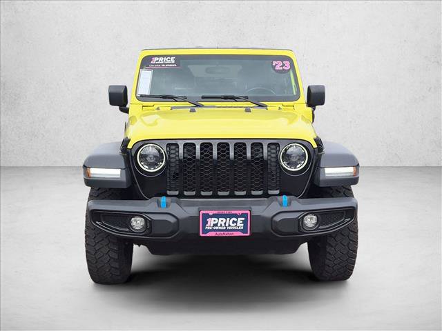 Used 2023 Jeep Wrangler Unlimited w/ Cold Weather Group AWD/4WD image 2