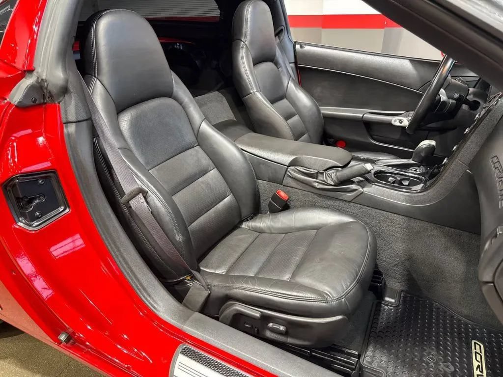 Used 2008 Chevrolet Corvette Coupe w/ Preferred Equipment Group RWD image 14