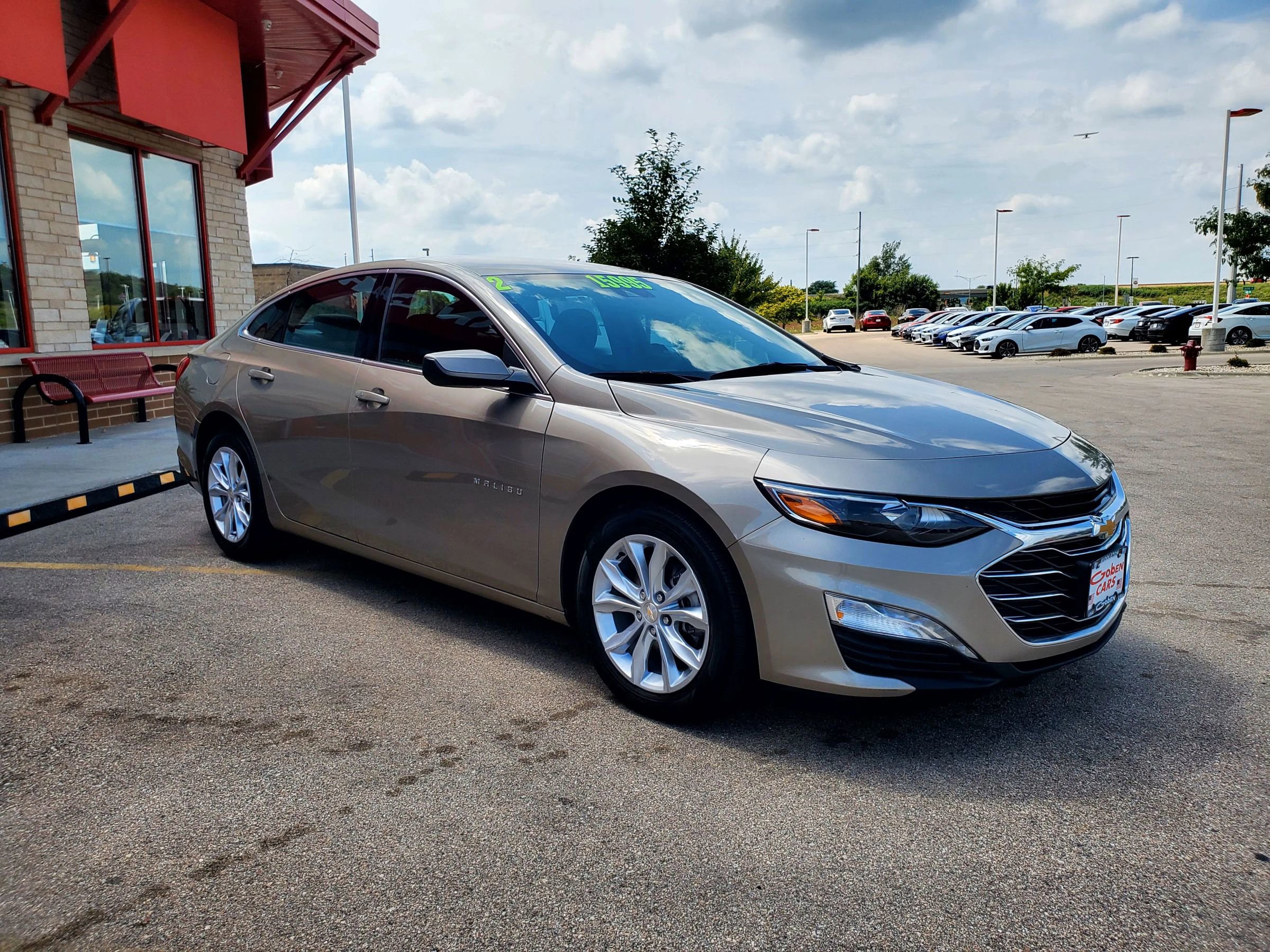 Used 2023 Chevrolet Malibu LT image 3