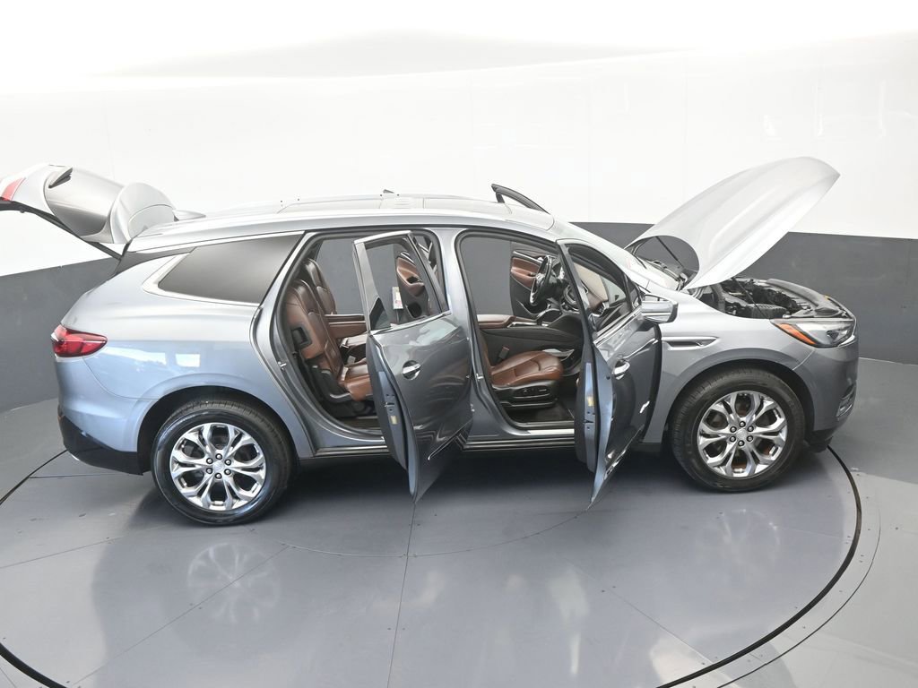 Used 2018 Buick Enclave Avenir w/ Avenir Technology Package image 74