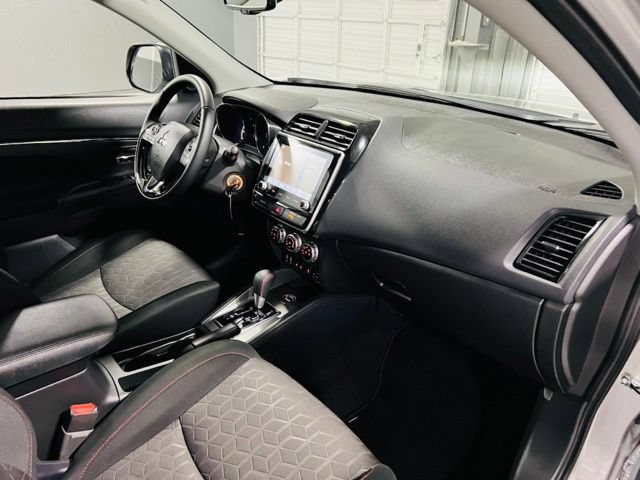 Used 2026 Mitsubishi Outlander Sport LE AWD/4WD image 34