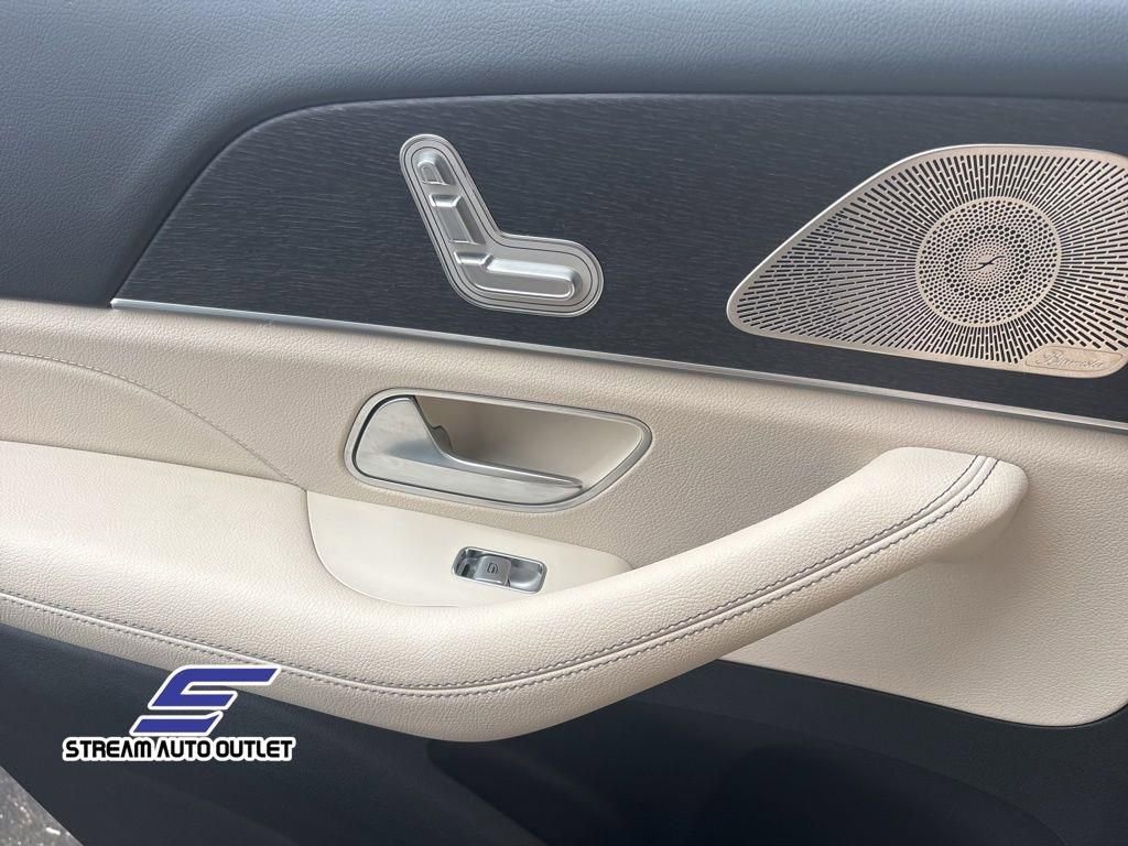 Used 2022 Mercedes-Benz GLS 450 4MATIC image 20