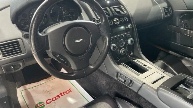 Used 2015 Aston Martin V8 Vantage GT image 11