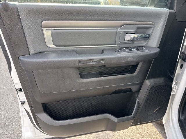 Used 2022 RAM 1500 Classic SLT image 19