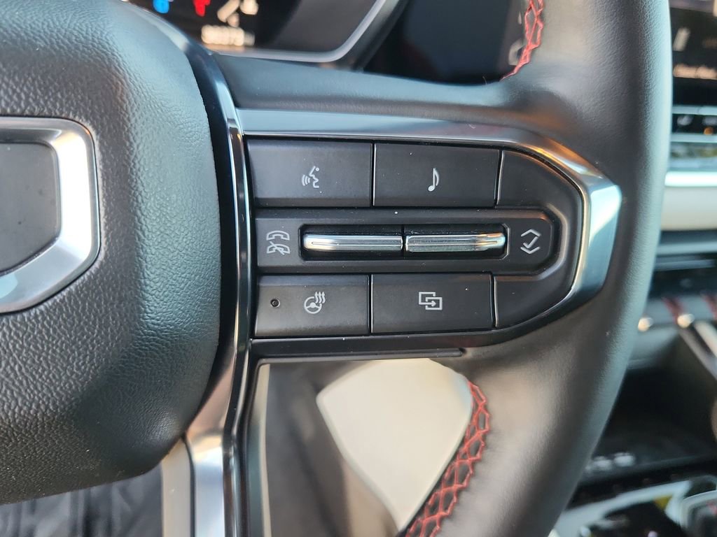 Used 2023 GMC Canyon AT4X image 23