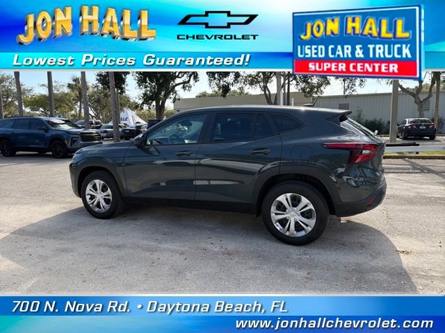 Used 2025 Chevrolet Trax LS w/ Driver Confidence Package image 4