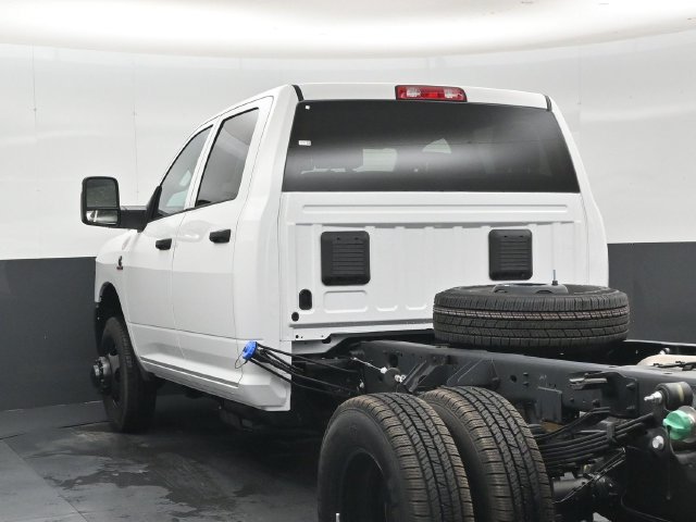New 2027 RAM 3500 Tradesman AWD/4WD image 2