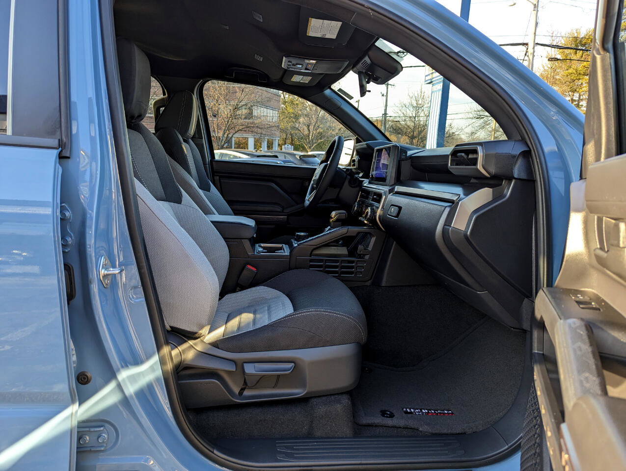 Used 2025 Toyota 4Runner TRD Off-Road image 30