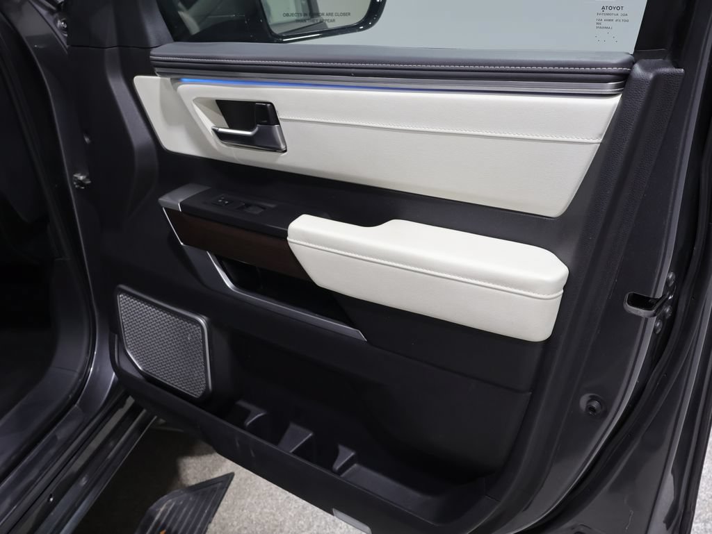 Used 2023 Toyota Sequoia Capstone AWD/4WD image 25