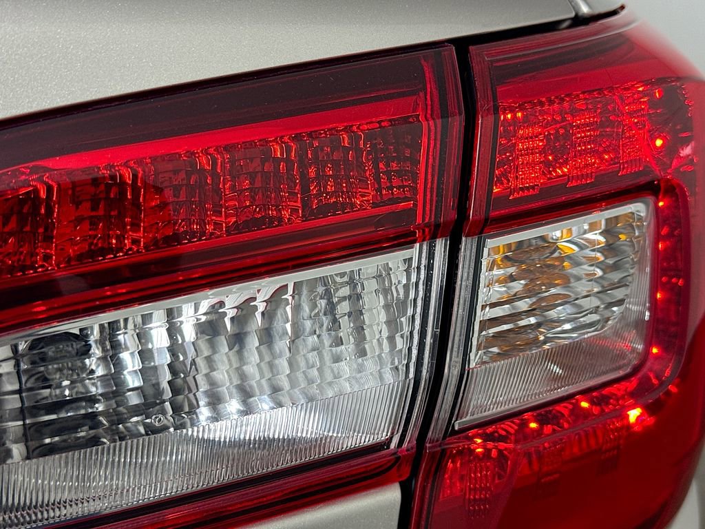 Used 2016 Subaru Outback 2.5i Limited image 33