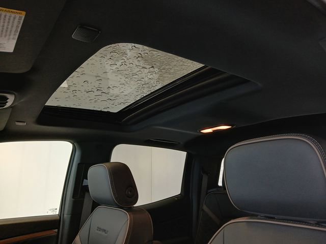 Certified 2025 GMC Canyon Denali image 29