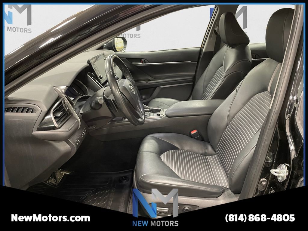 Used 2022 Toyota Camry SE w/ Cold Weather Package AWD/4WD image 9