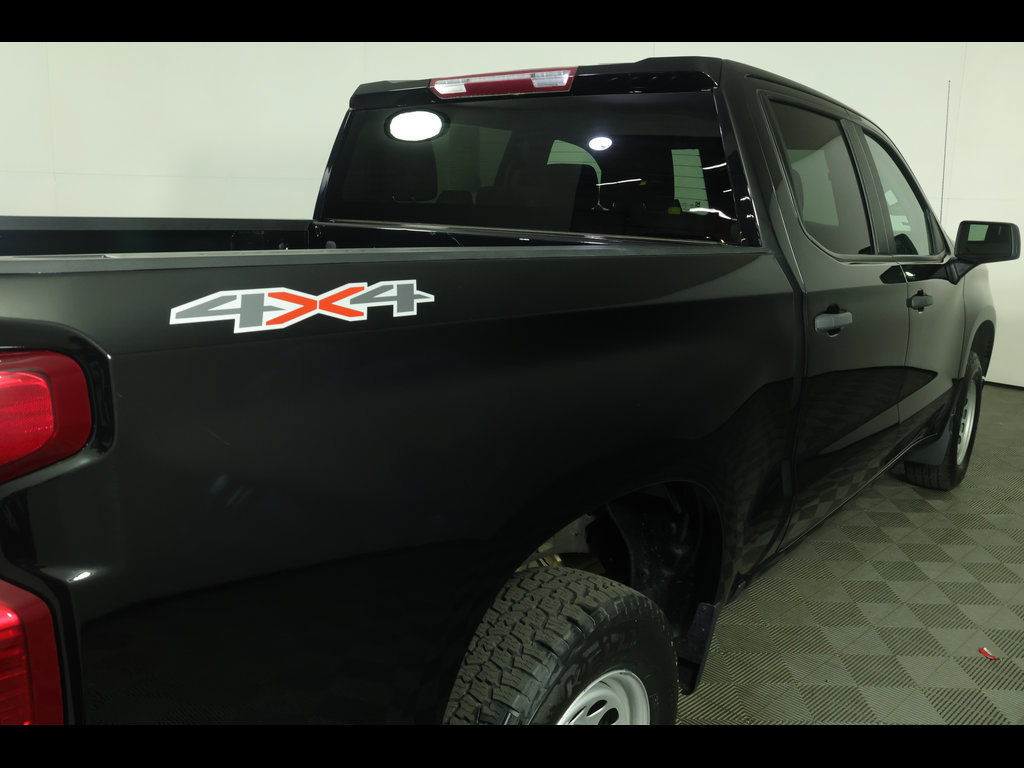 Used 2023 Chevrolet Silverado 1500 W/T w/ WT Value Package AWD/4WD image 18