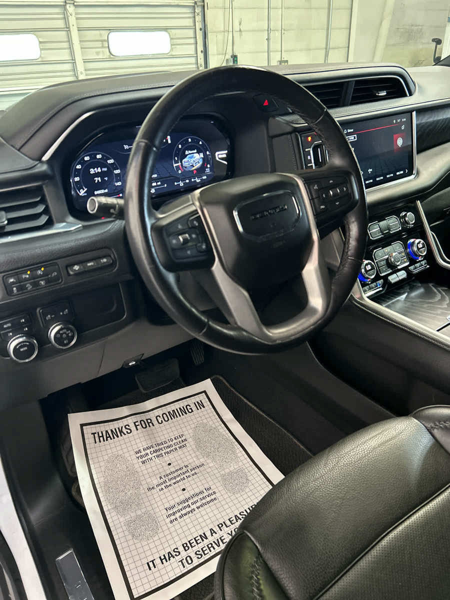 Used 2022 GMC Yukon Denali AWD/4WD image 10