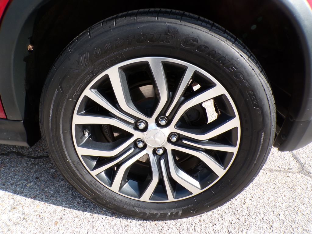 Used 2017 Mitsubishi Outlander Sport ES AWD/4WD image 11