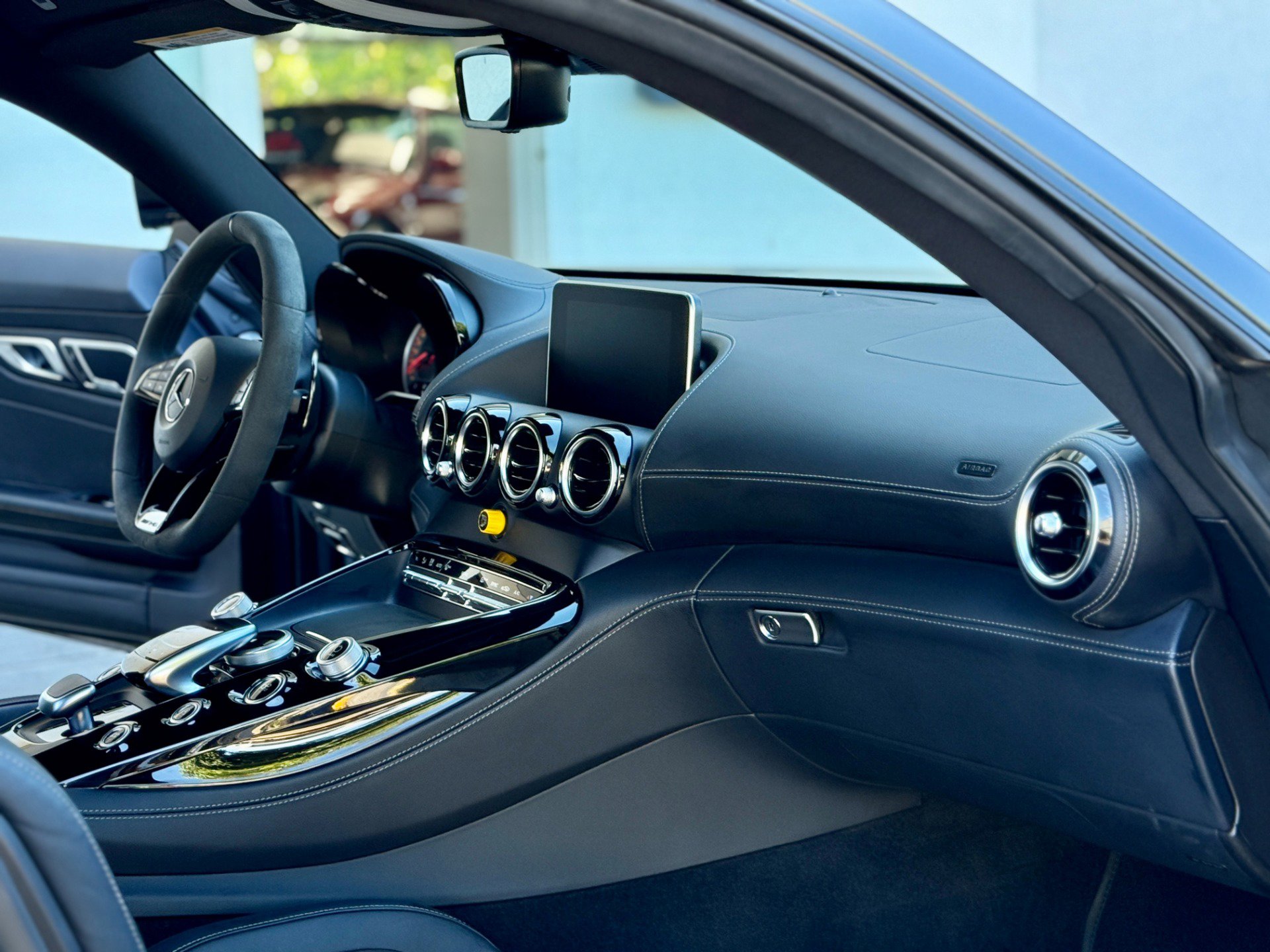 Used 2018 Mercedes-Benz AMG GT R image 77