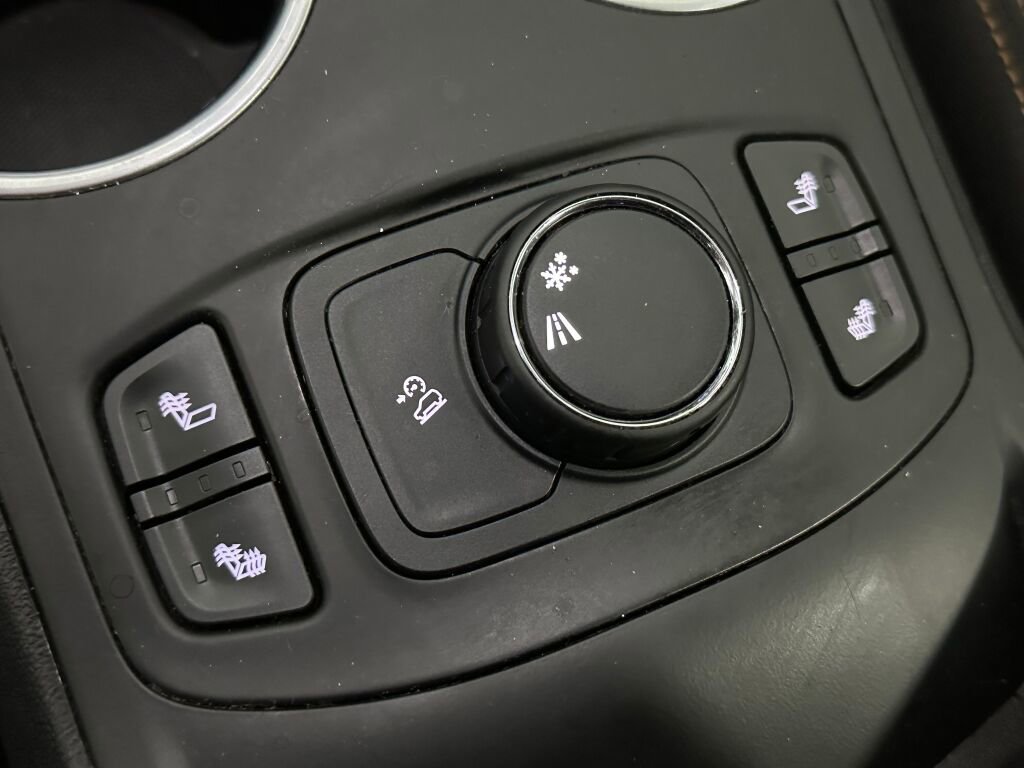 Used 2019 GMC Terrain SLE w/ Driver Convenience Package FWD image 15