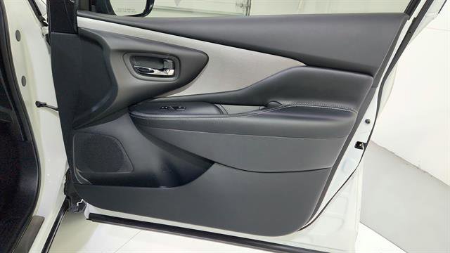 Certified 2024 Nissan Murano SV w/ SV Midnight Edition Package image 26