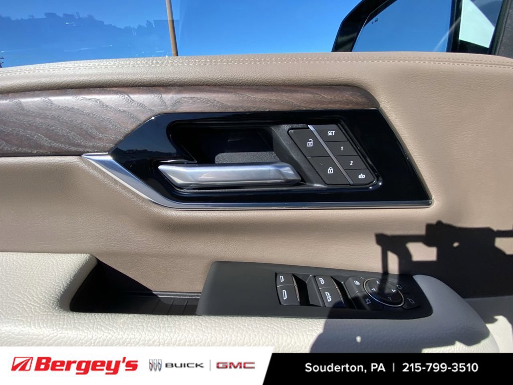 Certified 2026 GMC Yukon Denali w/ Sun & Power Step Package AWD/4WD image 26