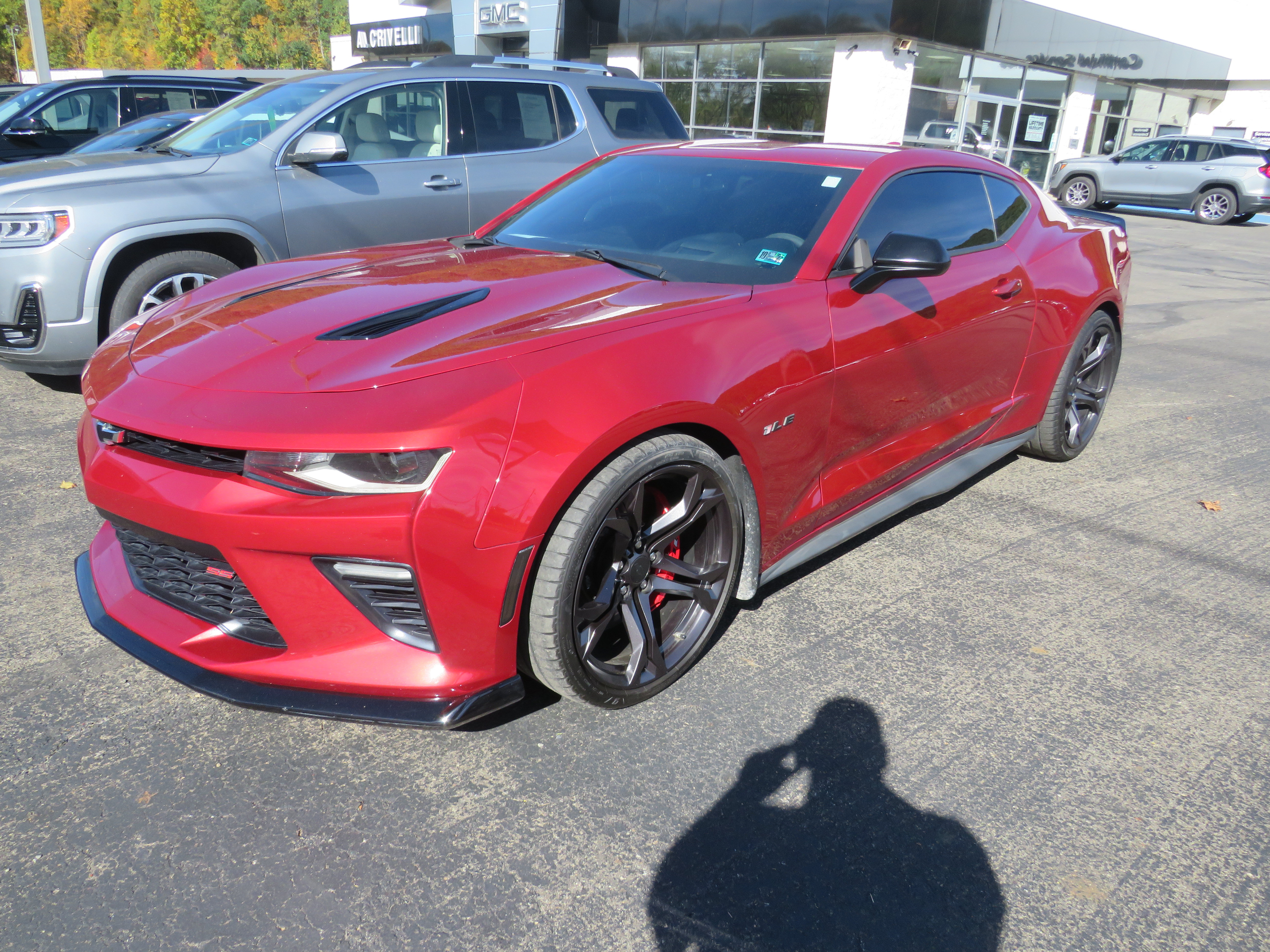 Used 2018 Chevrolet Camaro SS RWD image 3
