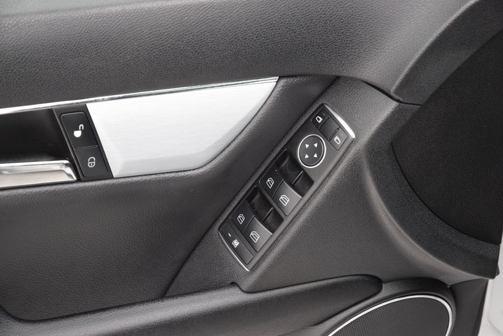Used 2011 Mercedes-Benz C 300 Sedan image 18