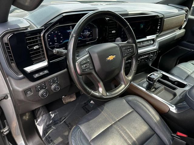 Used 2023 Chevrolet Silverado 1500 High Country w/ Technology Package AWD/4WD image 9