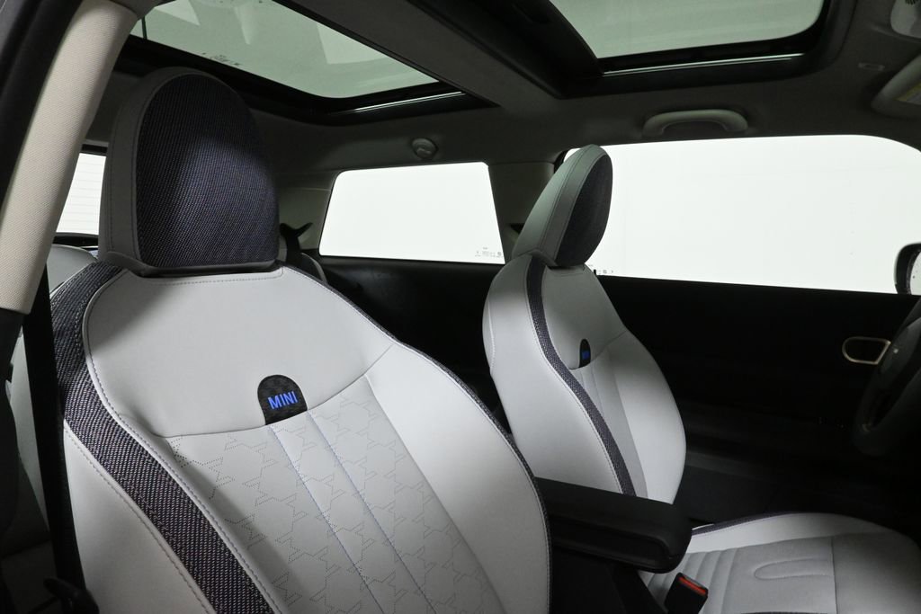 Used 2025 MINI Cooper S image 33
