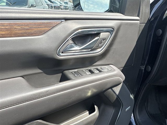 Used 2023 Chevrolet Tahoe High Country AWD/4WD image 24