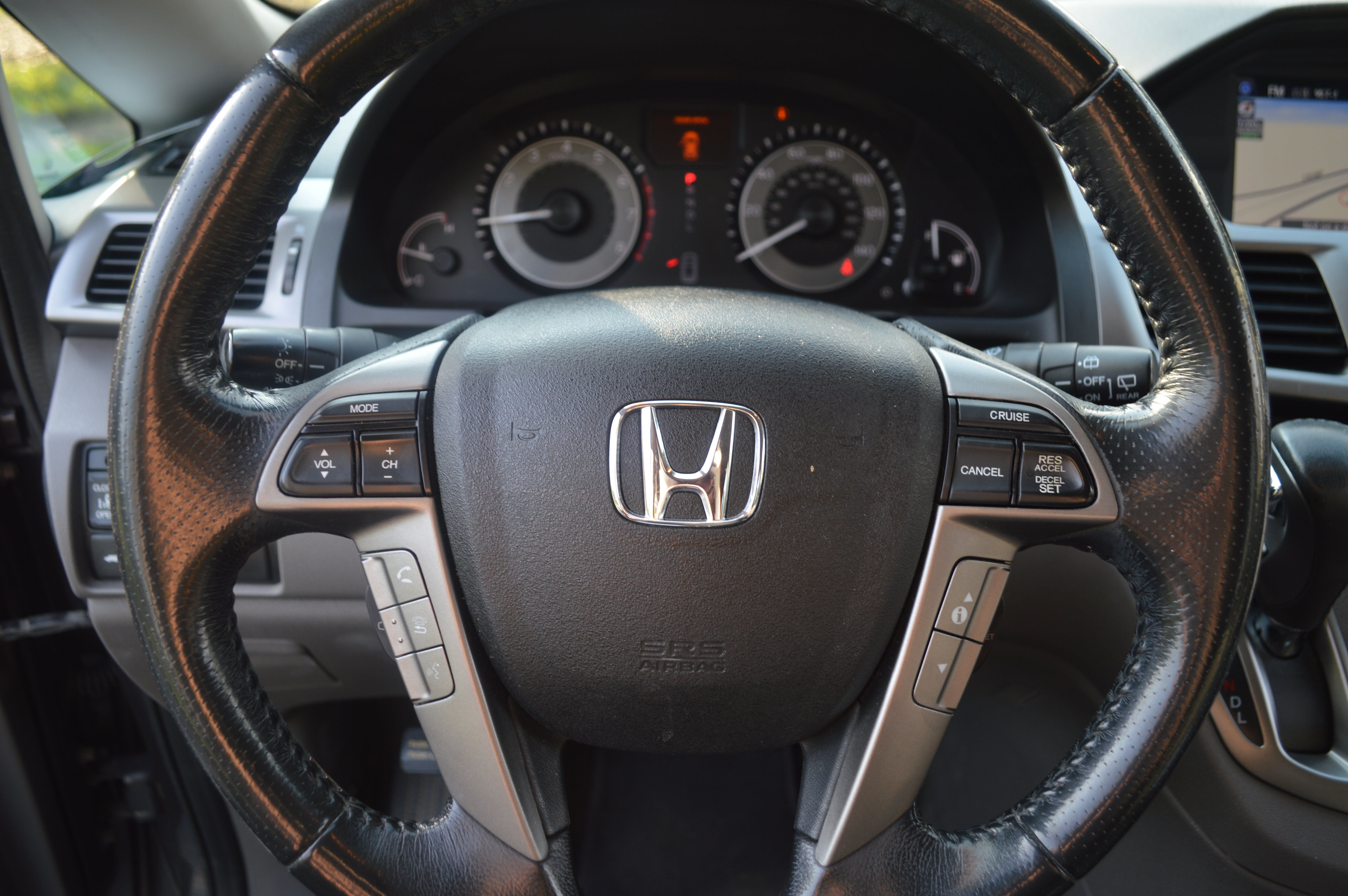 Used 2016 Honda Odyssey Touring Elite image 14