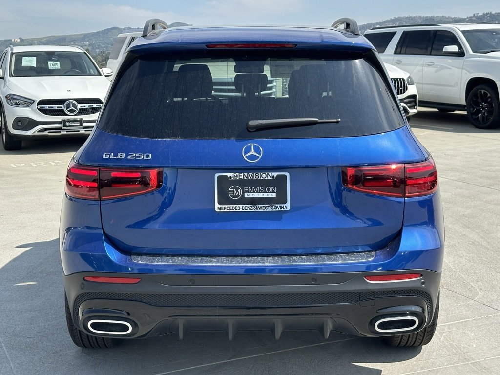 Used 2024 Mercedes-Benz GLB 250 image 10