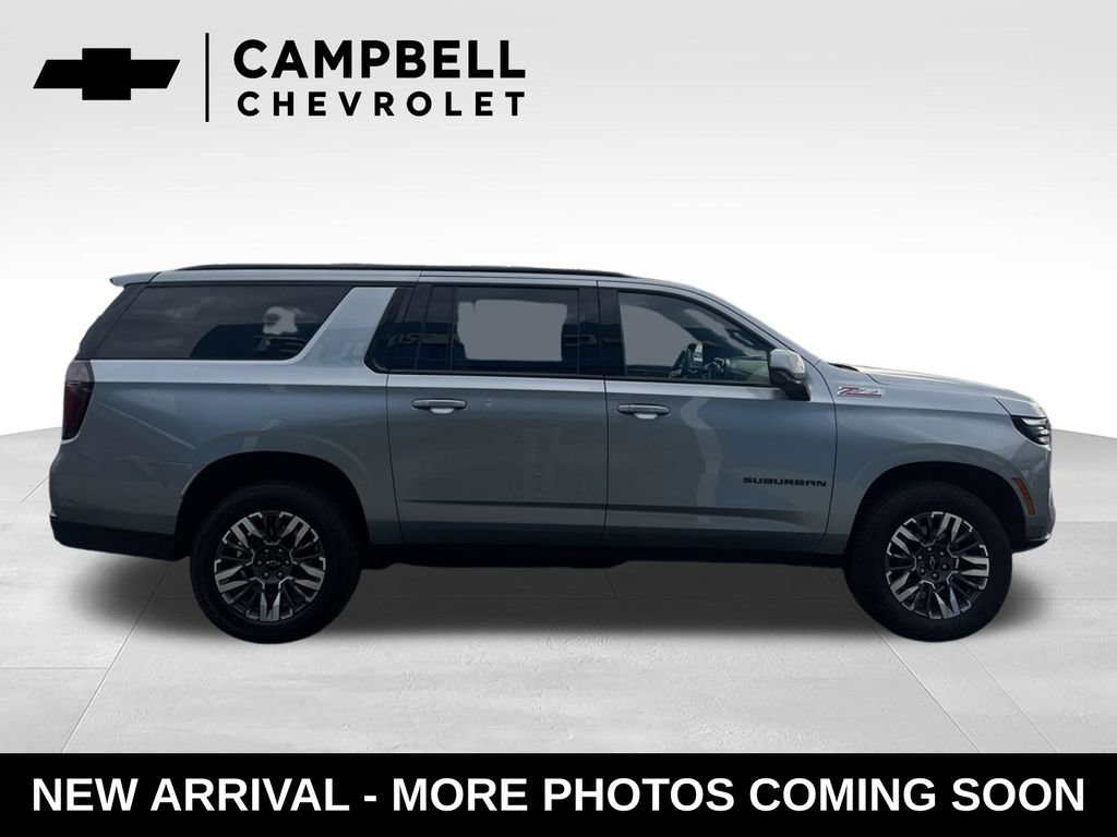 Used 2025 Chevrolet Suburban Z71 AWD/4WD image 6