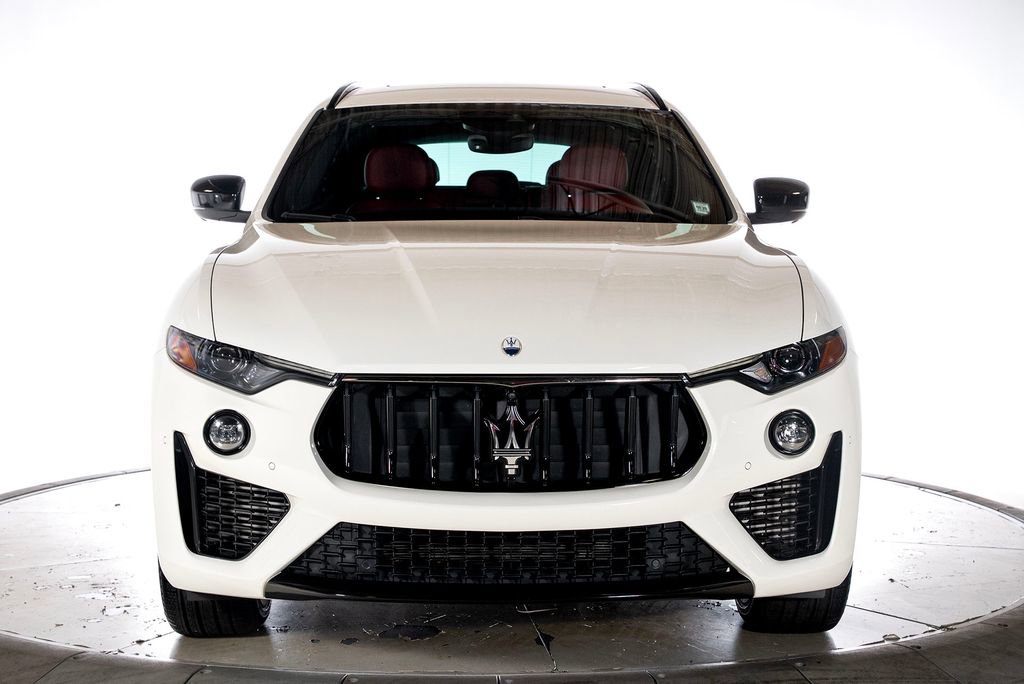 Used 2022 Maserati Levante GT image 9