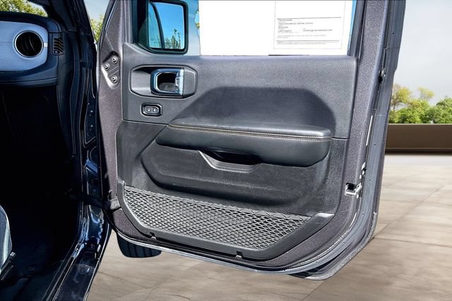 Used 2025 Jeep Wrangler Unlimited Sahara AWD/4WD image 26