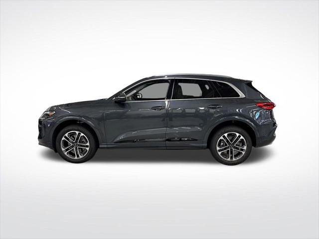 Certified 2025 Audi Q5 Premium w/ Convenience Package image 2