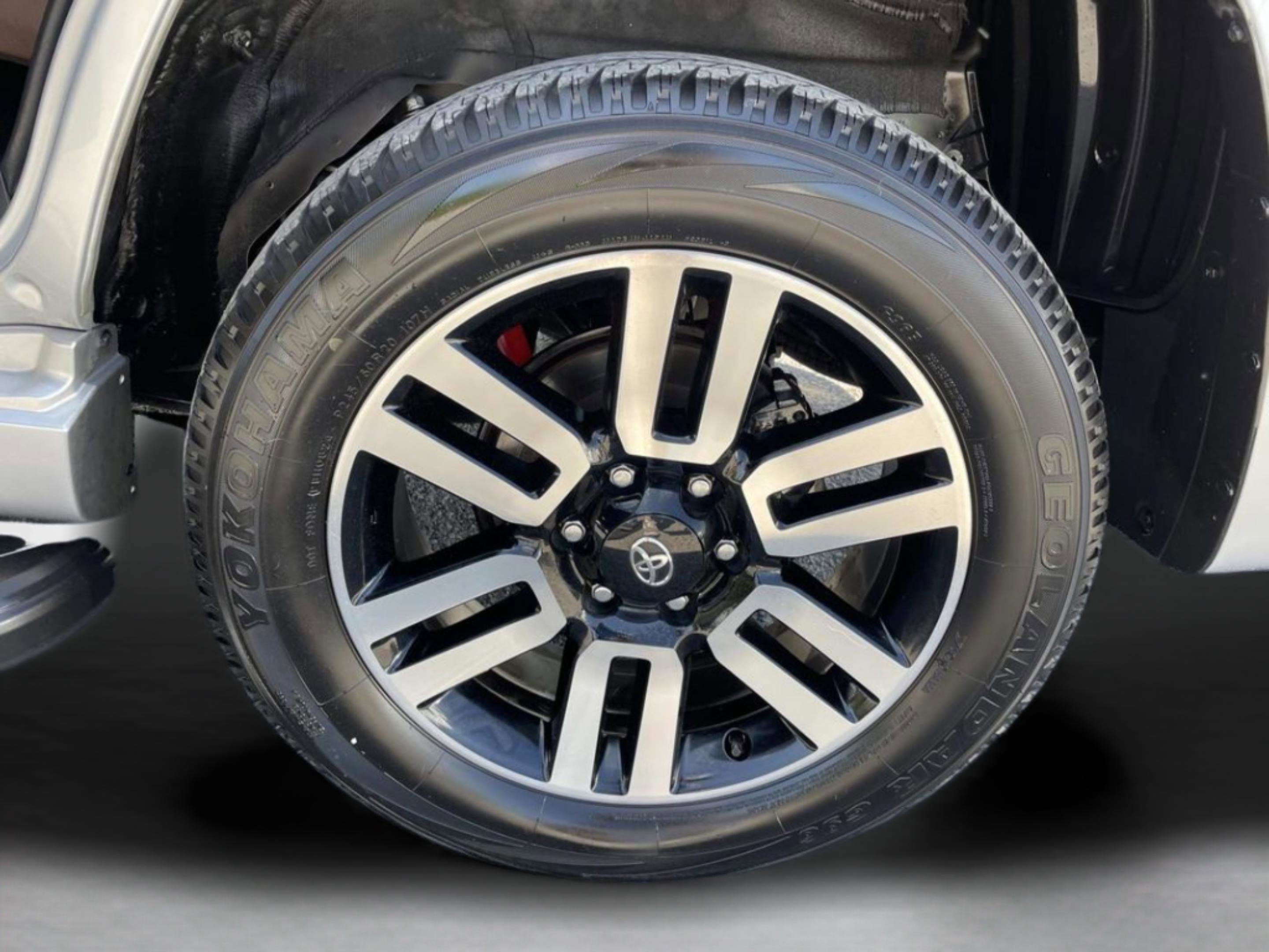 Used 2024 Toyota 4Runner Limited image 32