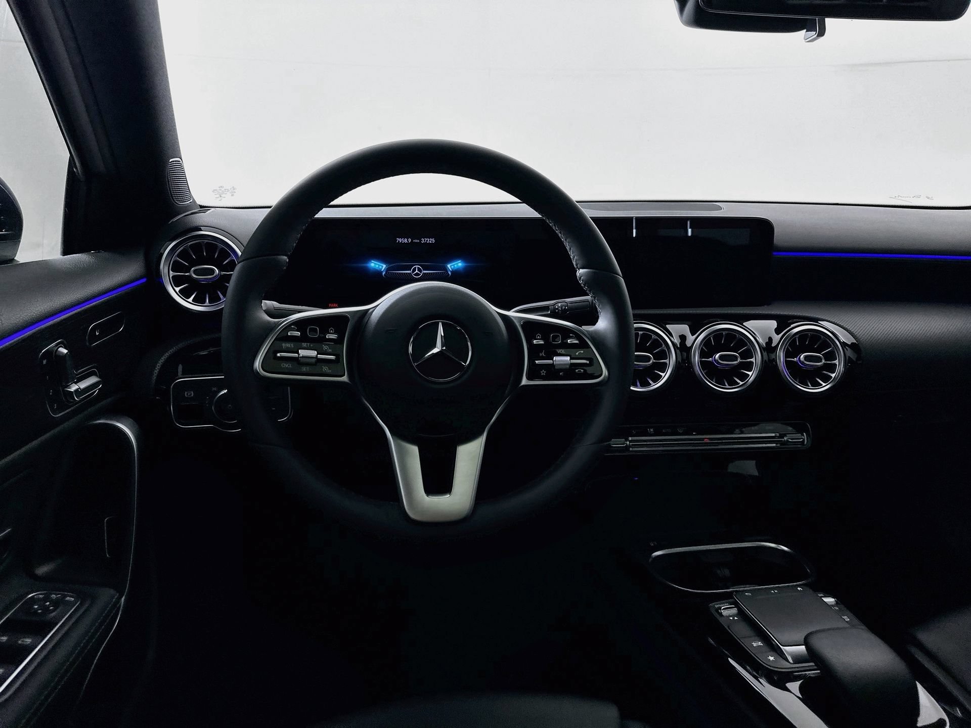 Used 2021 Mercedes-Benz A 220 4MATIC image 25