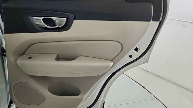 New 2027 Volvo XC60 B5 Ultra AWD/4WD image 35