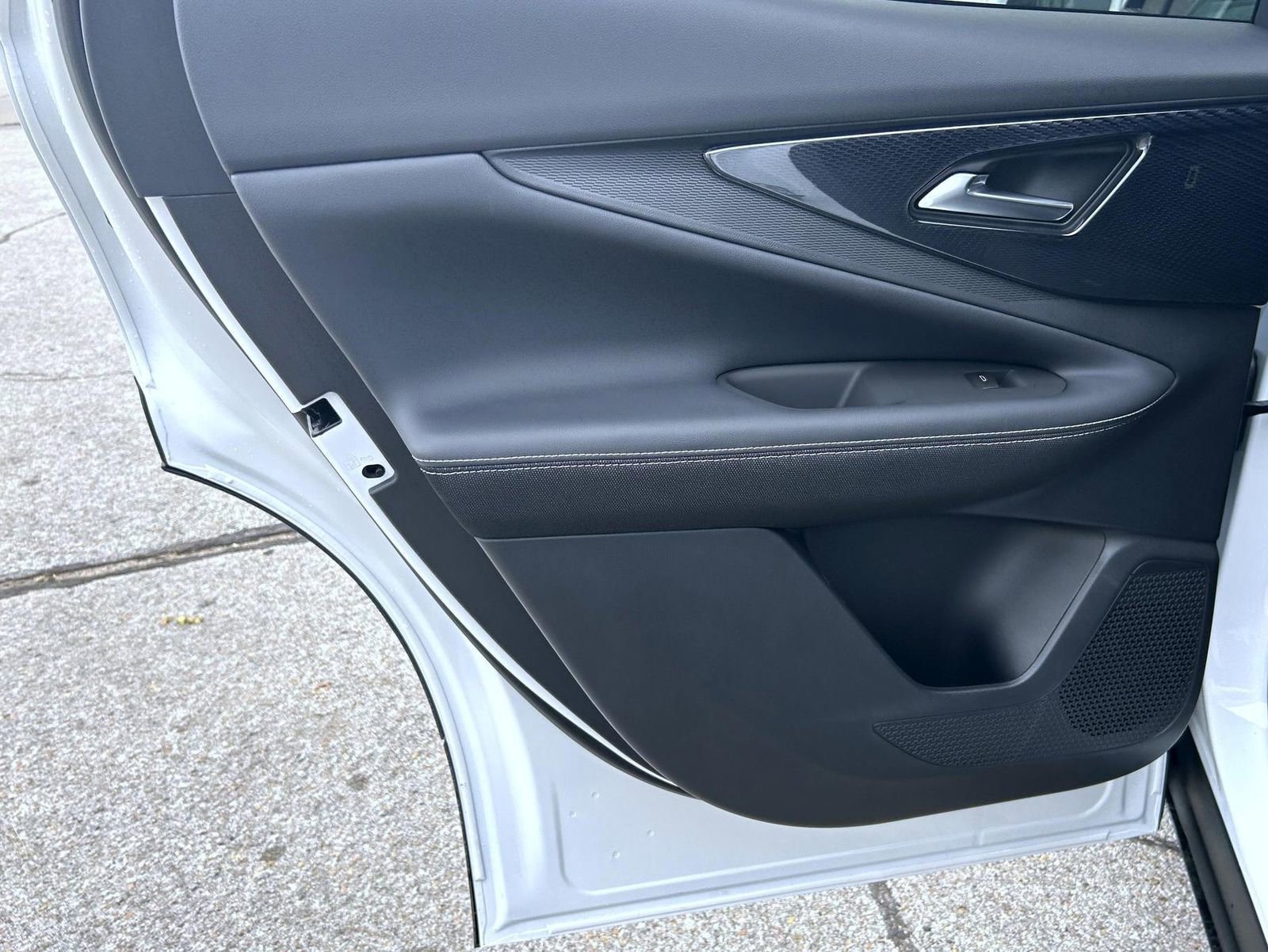 New 2026 Chevrolet Blazer EV LT image 17