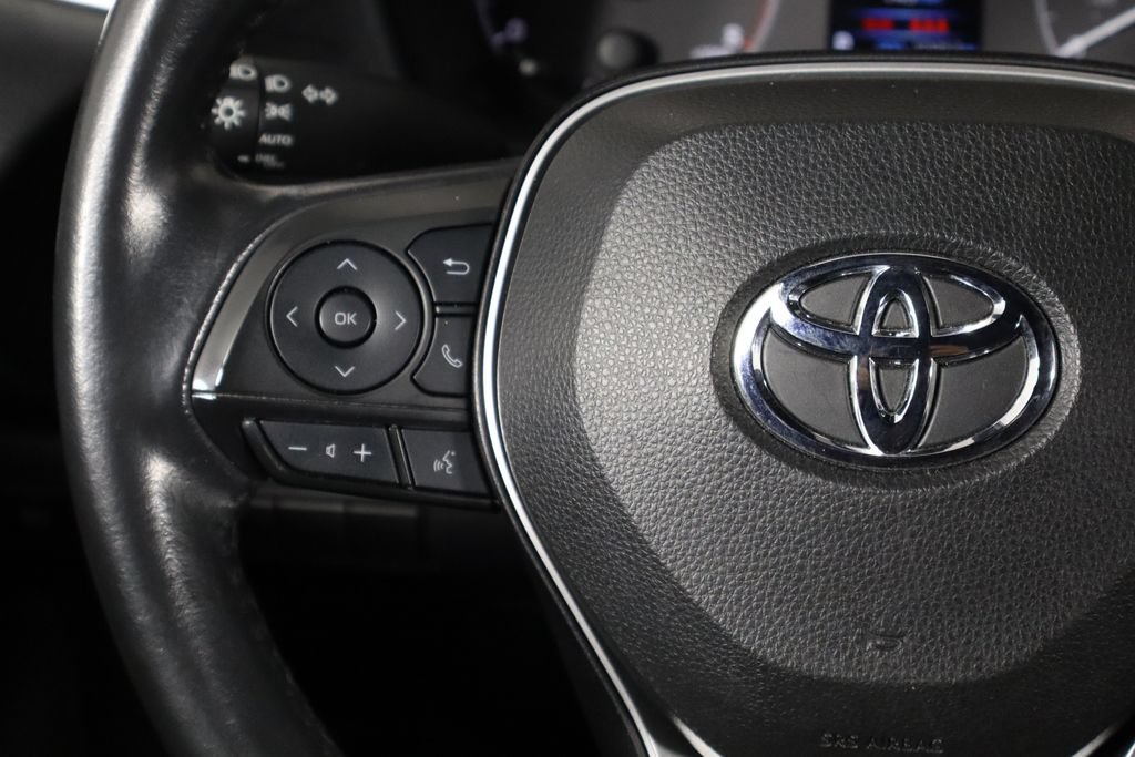 Used 2023 Toyota Corolla SE FWD image 8