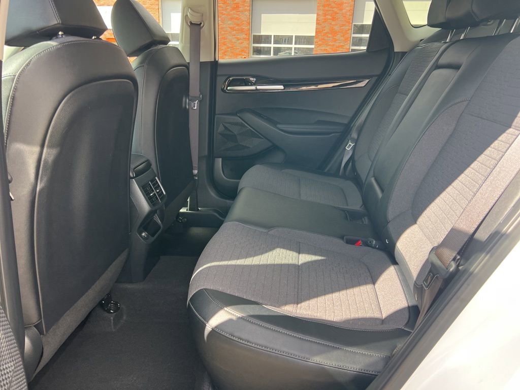 Certified 2023 Kia Seltos S image 24