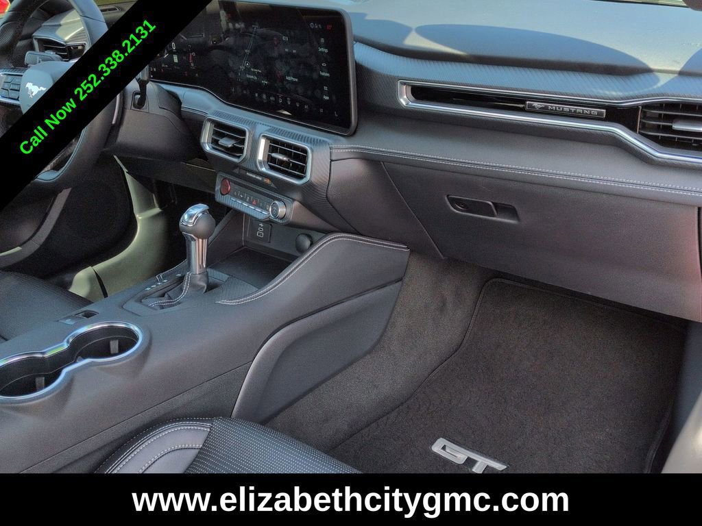 Used 2025 Ford Mustang GT Premium image 17