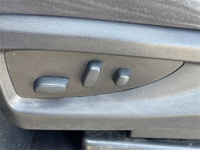 Used 2019 Chevrolet Silverado 1500 LT w/ All Star Edition image 27