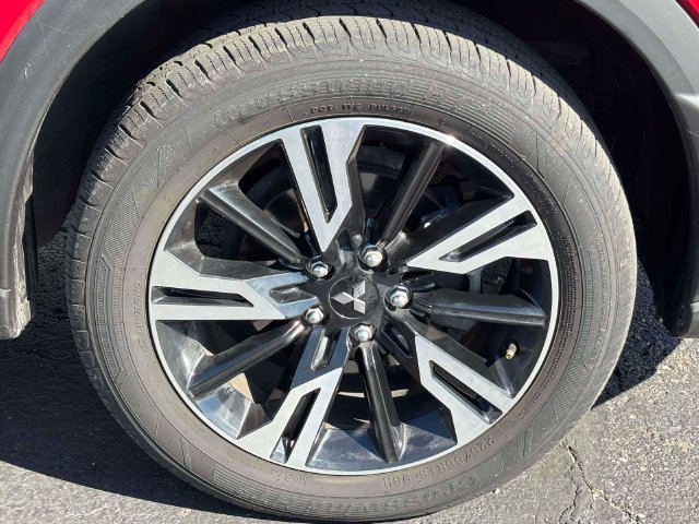 Used 2024 Mitsubishi Eclipse Cross SEL AWD/4WD image 34