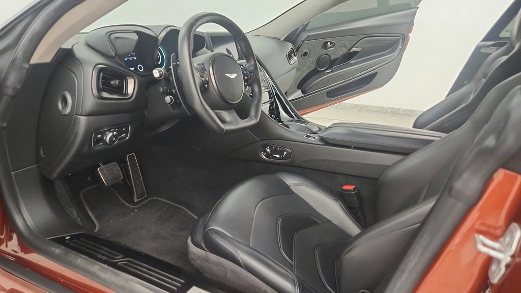 Used 2020 Aston Martin DBS Superleggera RWD image 26