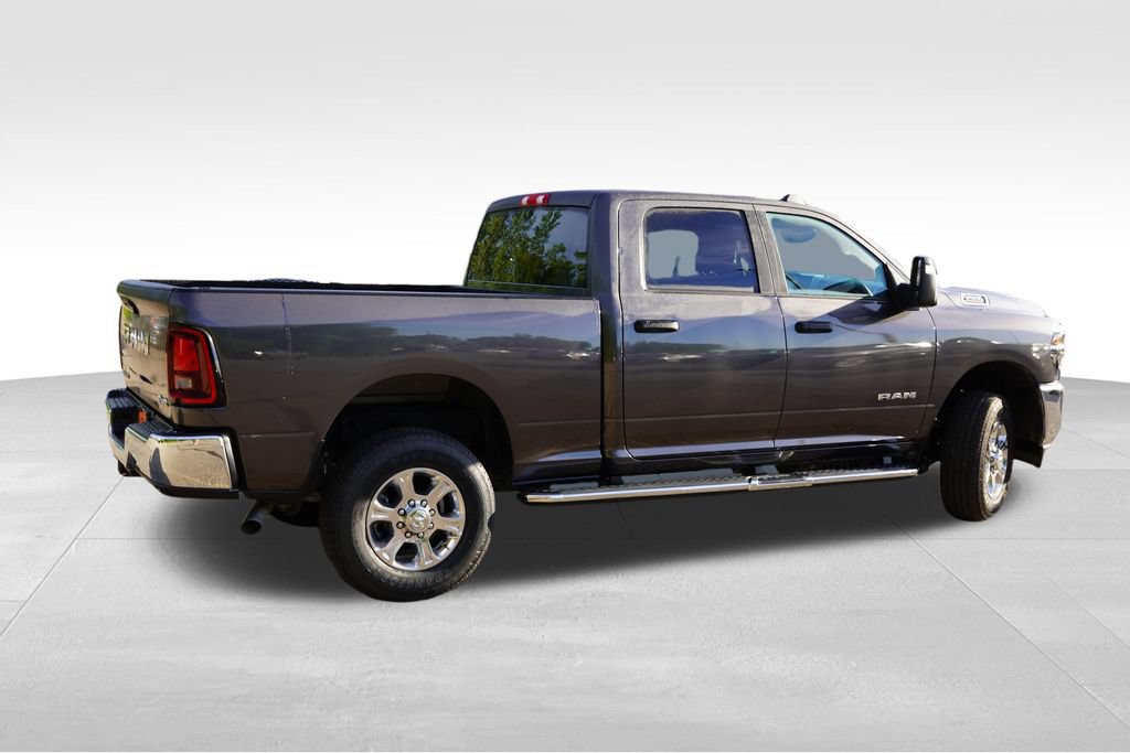 Used 2026 RAM 2500 Big Horn AWD/4WD image 4