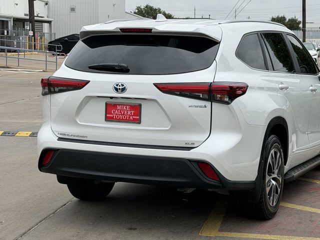 Used 2023 Toyota Highlander XLE FWD image 7