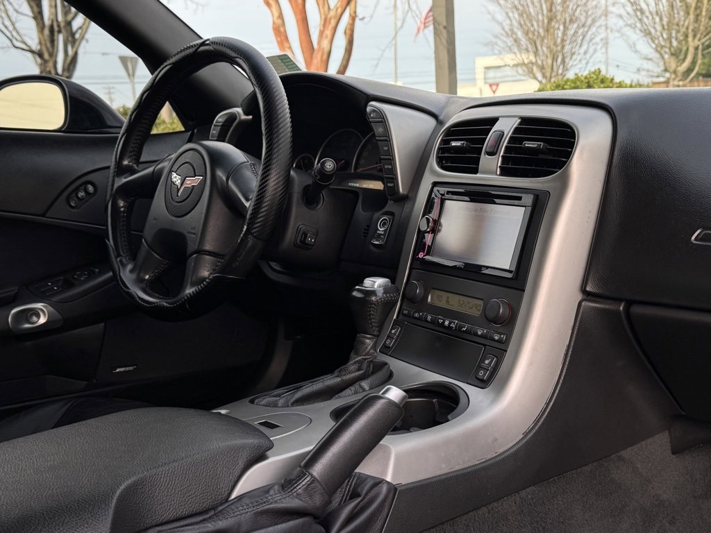 Used 2005 Chevrolet Corvette Coupe w/ Preferred Equipment Group image 23